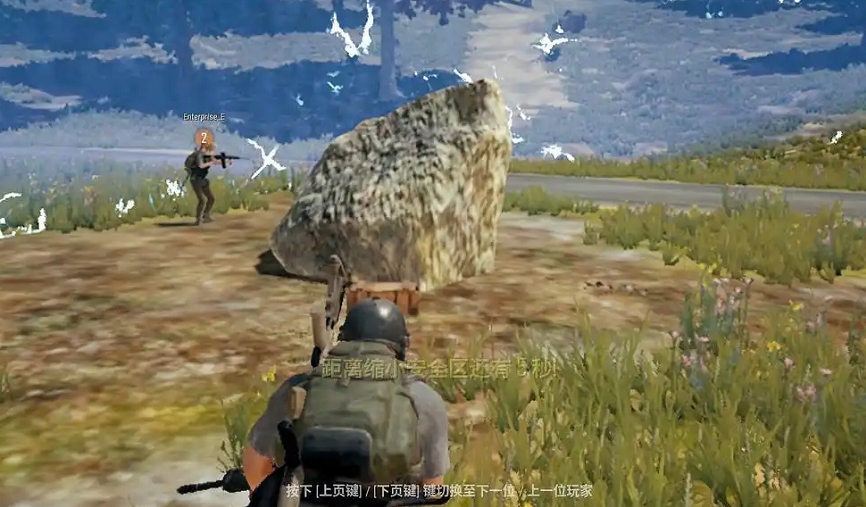 绝地求生如何俯身奔跑